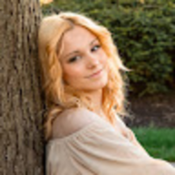 Meet your Posher, Belle - Picture 1 of 1